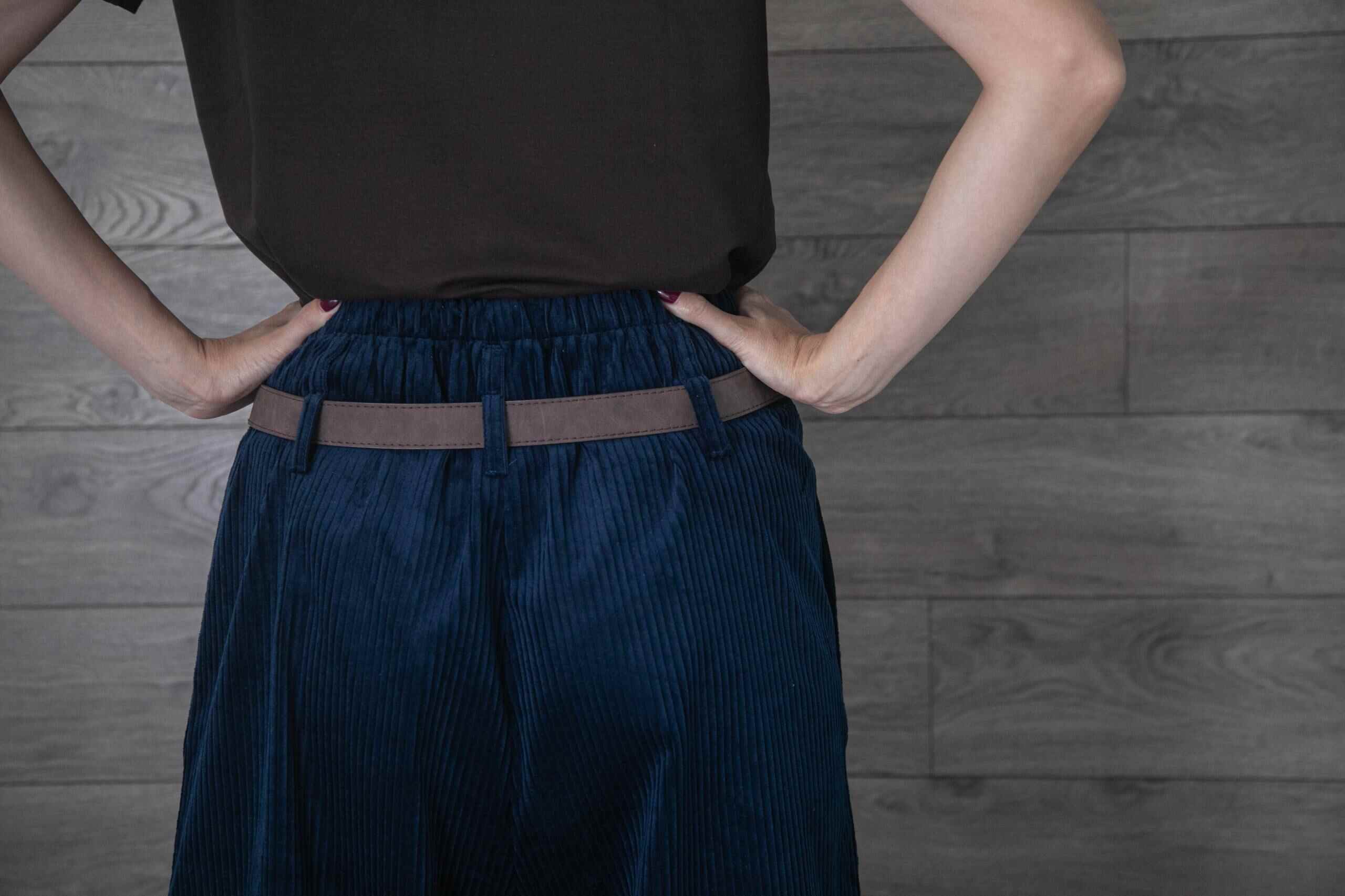 Брюки из вельвета с двойными шлевками  PE.100.2212.10.2220.05 от интернет-магазина PFG STUDIO