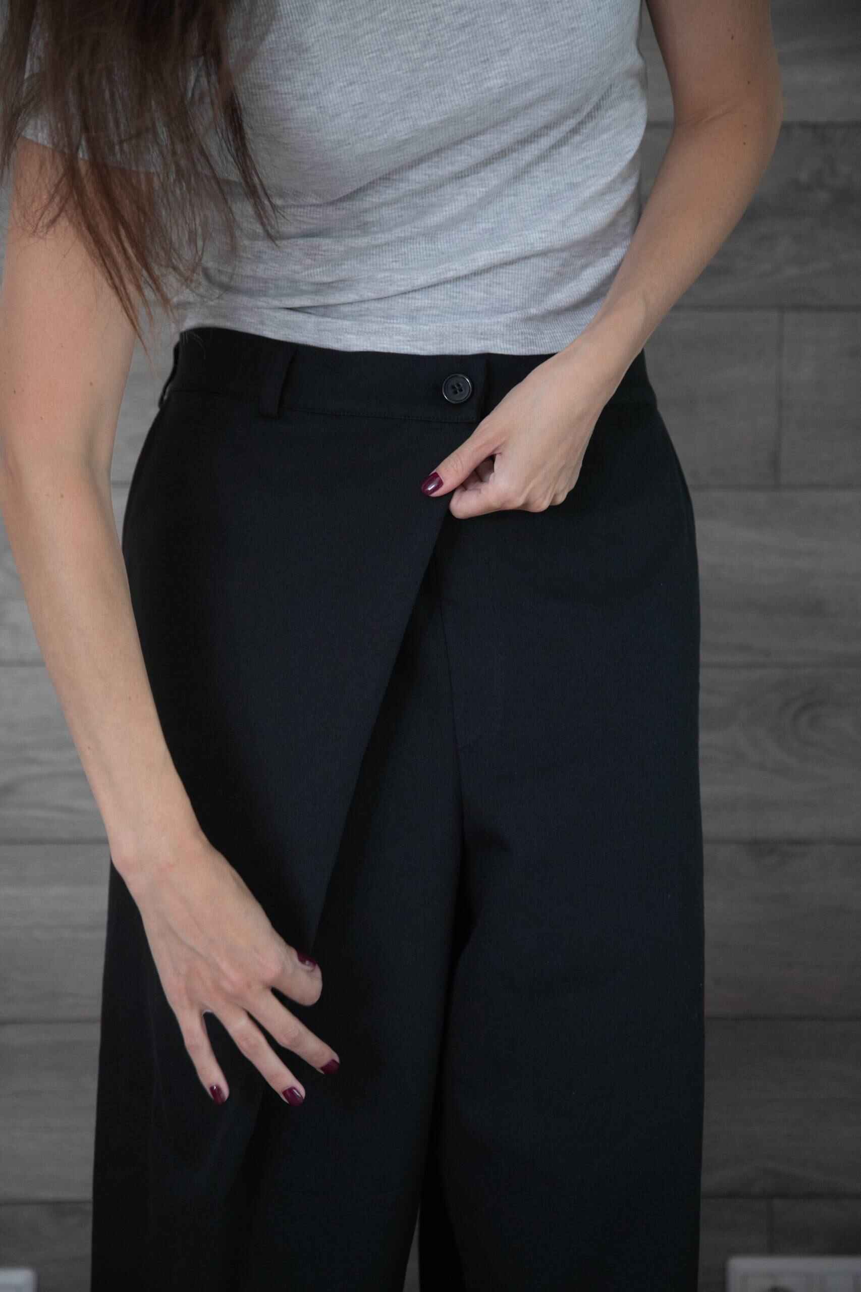 Брюки на запах из денима  PE.100.2212.10.2220.03 от интернет-магазина PFG STUDIO