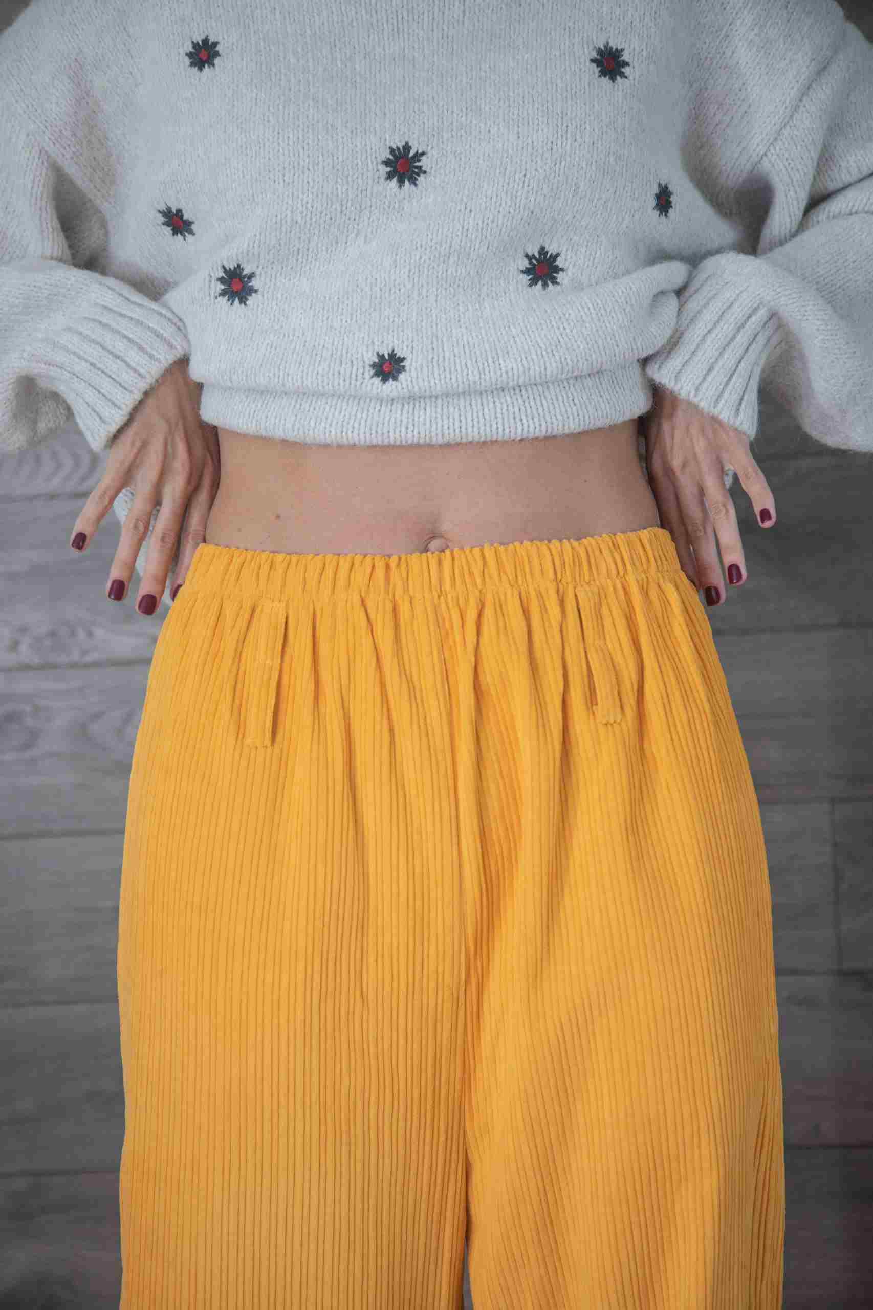 Брюки из вельвета с двойными шлевками  PE.100.2212.10.2220.04 от интернет-магазина PFG STUDIO