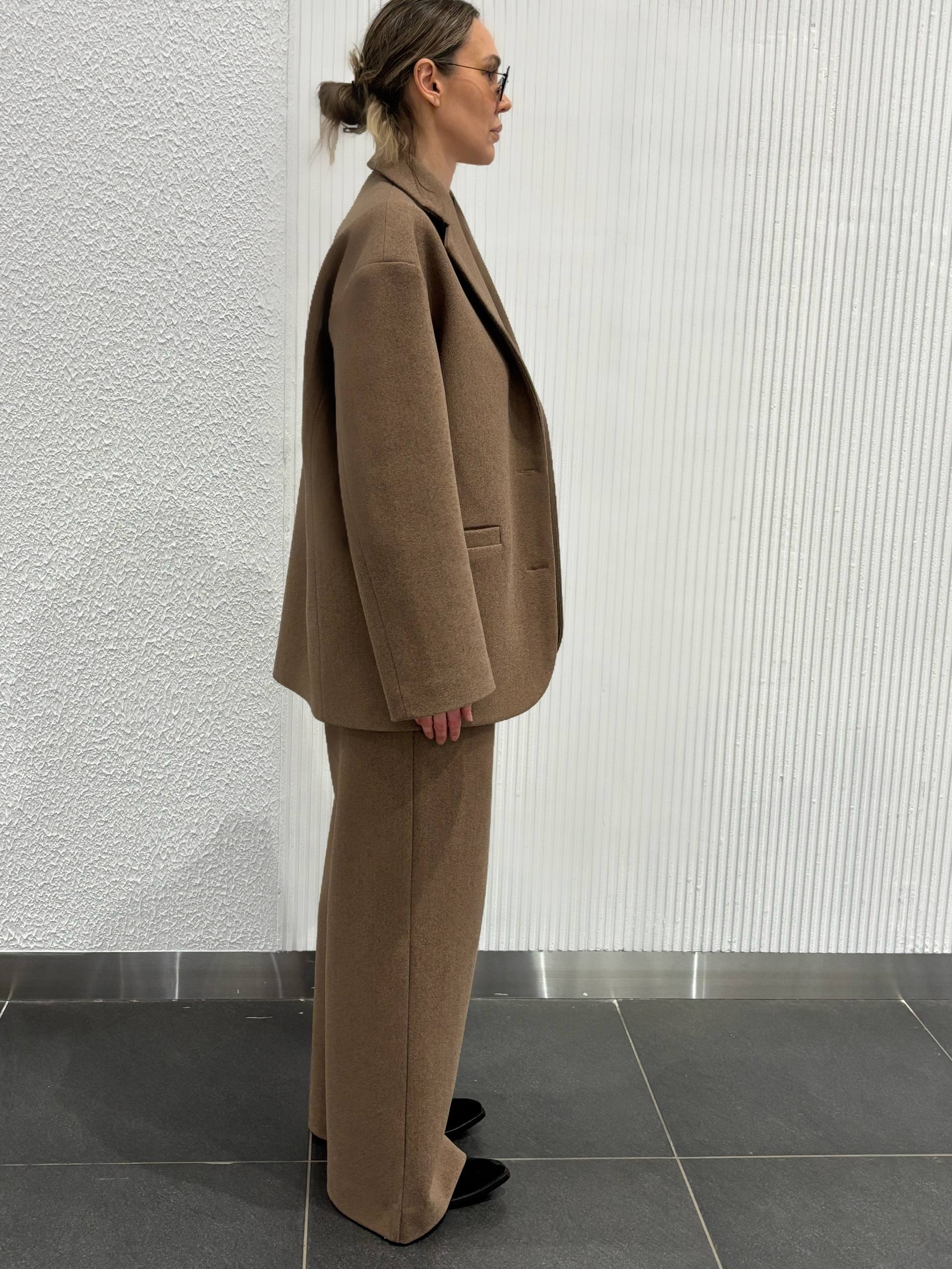 Пиджак свободного кроя PE.100.2212.10.2220.01 от интернет-магазина PFG STUDIO